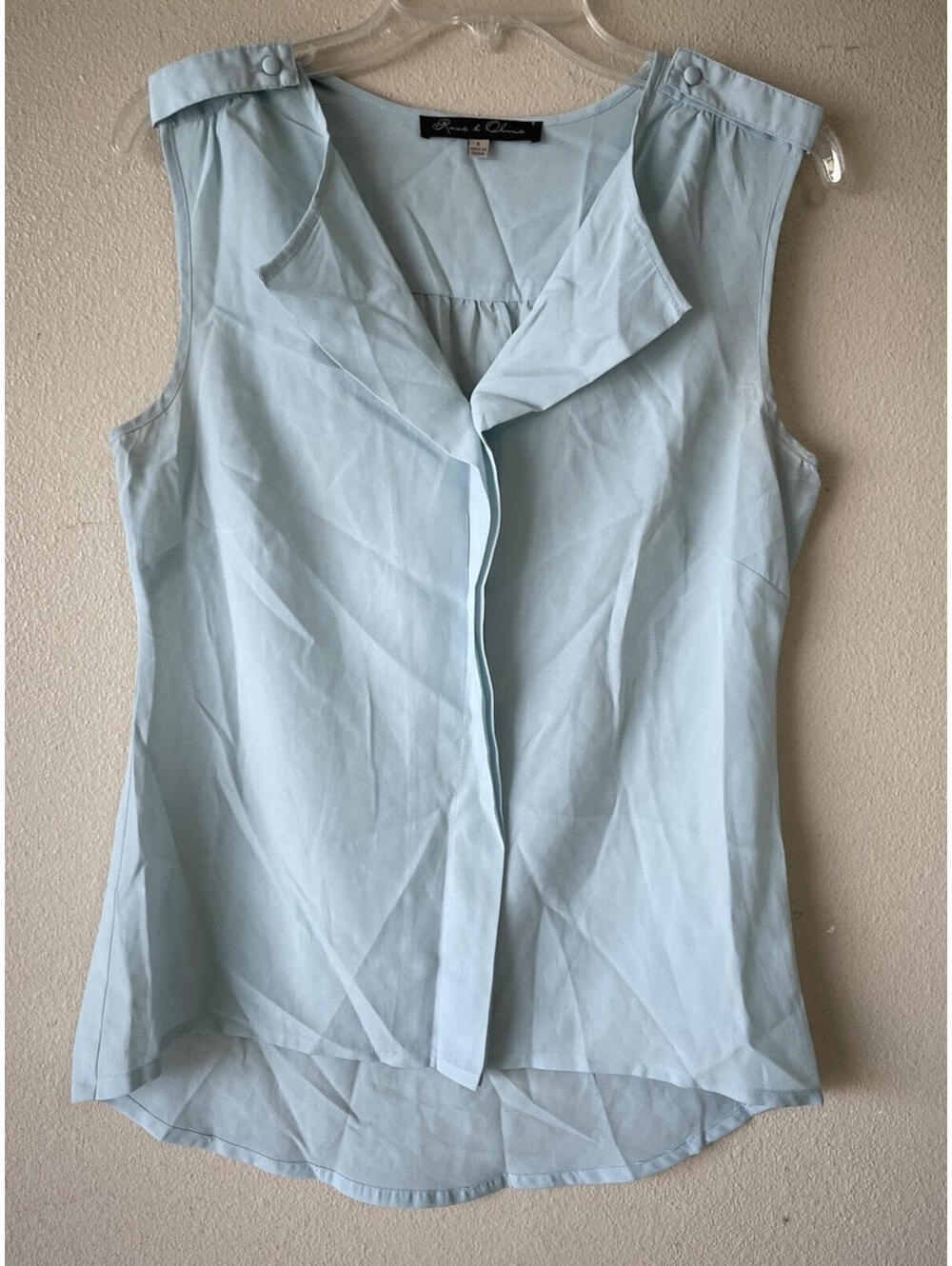 Rose And Olive Small Blouse Mint Green  Sleeveless V Neck